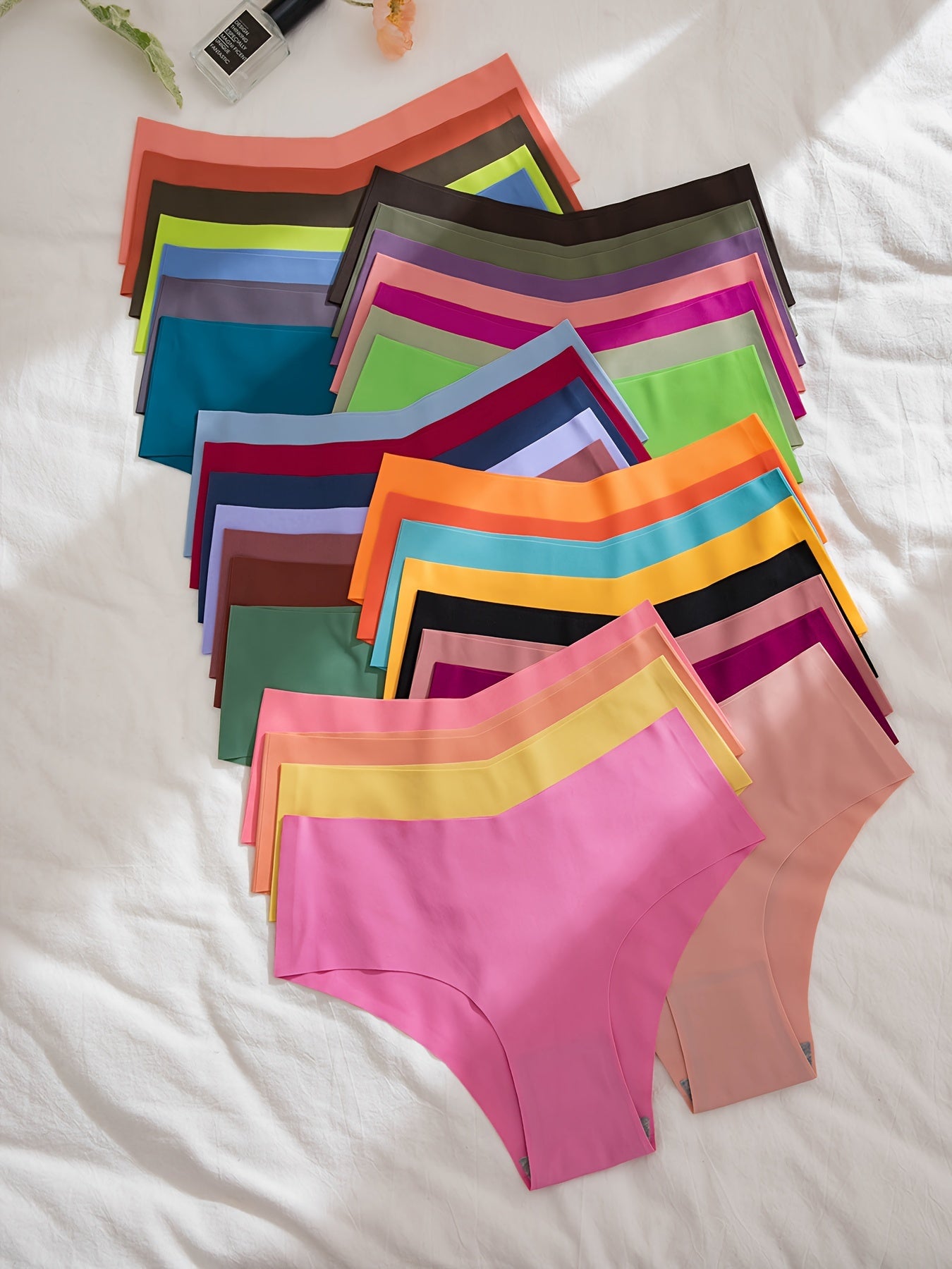 Seamless Hipster Briefs